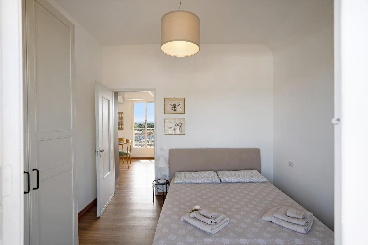 La Casa Del Riccio Lejlighed Arona Eksteriør billede